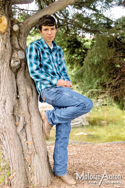 ©MalorieAaronPhotography-davenport-quadCities-senior-male-fall-portraits-05